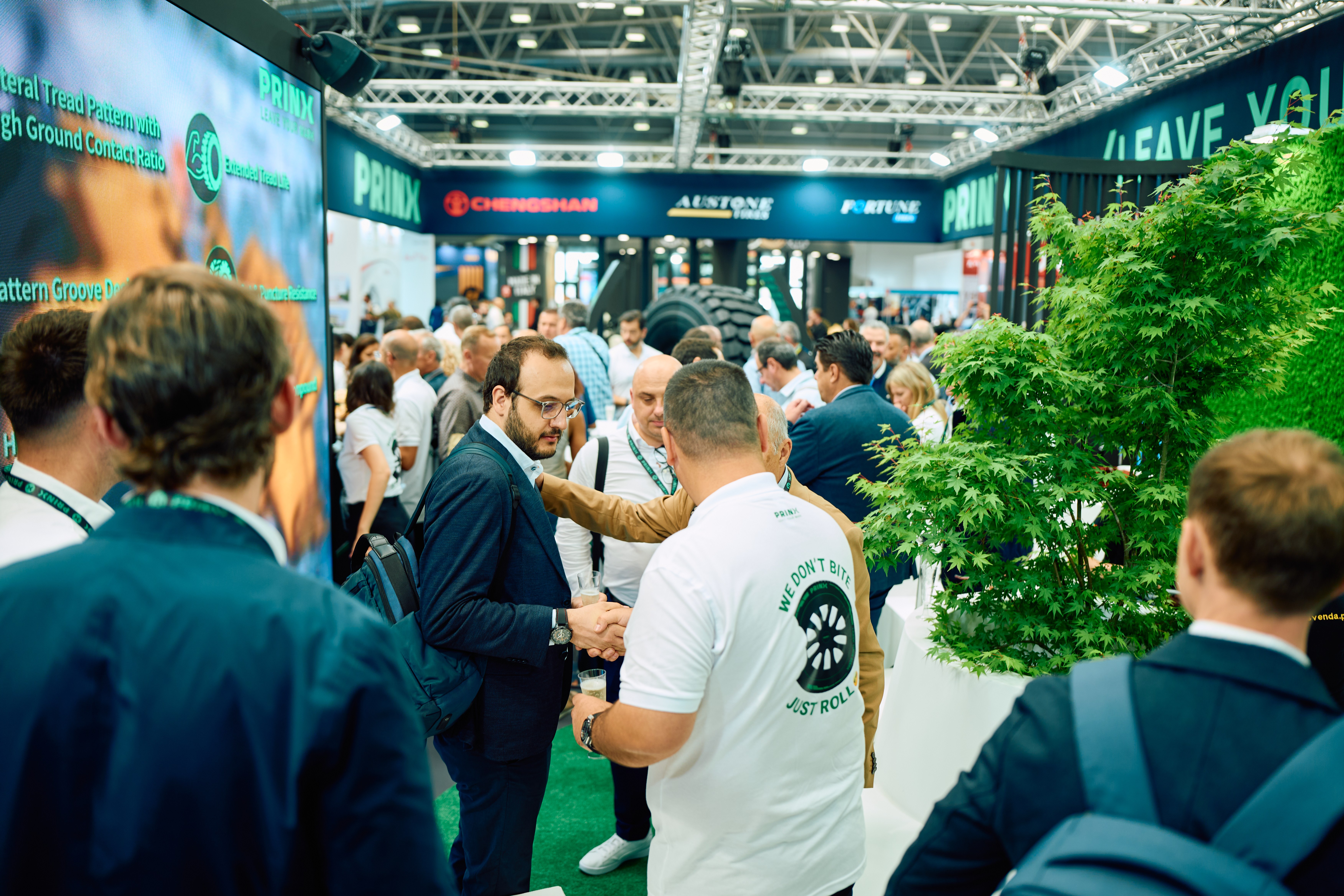 永信贵宾会亮相意大利博洛尼亚汽配展，多款新品齐登场